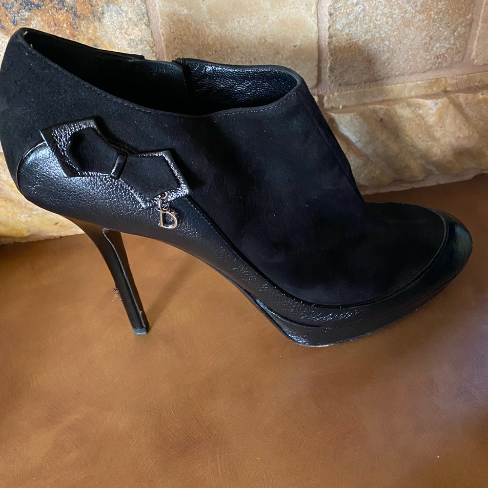 Christian Dior Suede with Embroidered Detail Black Booties 10.5 - Picture 15 of 16